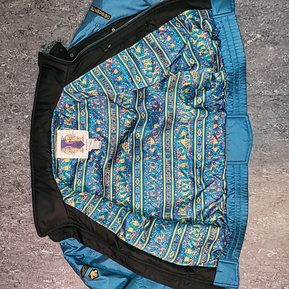 Vintage. DESCENTE. Ski & Snowboard Jacket. Never-worn. Men's Large/XL - Picture 9 of 16